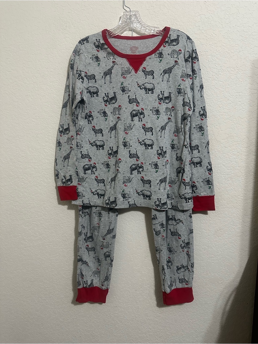 Target Women’s Christmas Pajama Set Size Large Animal Print Gray Red Trim